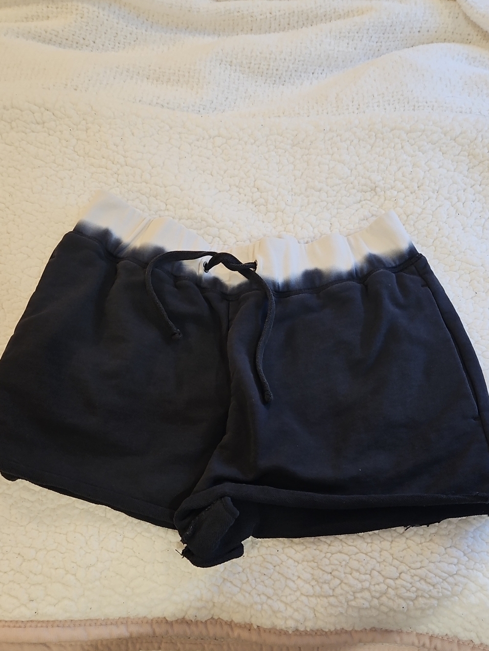 James Perse navy To black shorts with white waistband. Cotton.